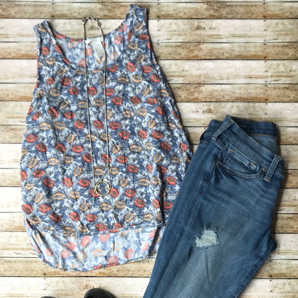 🌻 H&M tank.